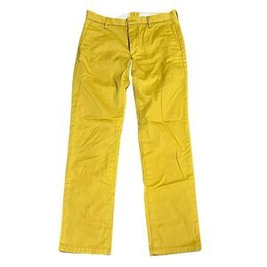 Levi's Vintage Yellow Chinos Classic Fit size 30” x 32”
